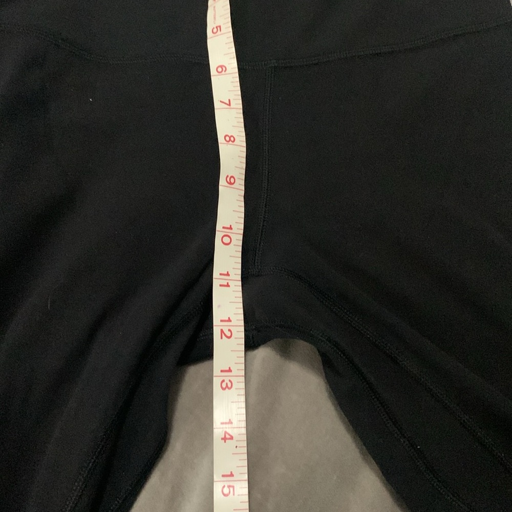 Lululemon capris S? Super soft black - Picture 4 of 4